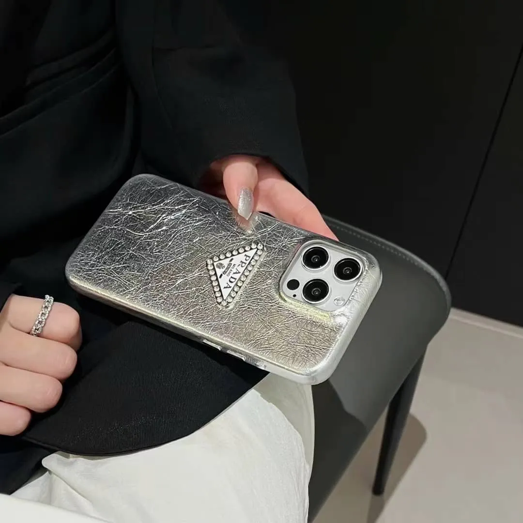 【絶賛発売中】 iPhoneケース 多機種対応 高級感 携帯 スマホケース