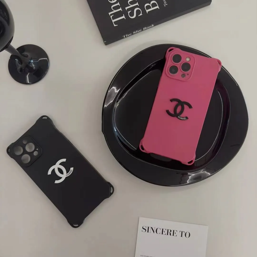 女子マスト 高級感 シンプルデザイン ソフトシリコン 耐水性 ファッション スマホケース