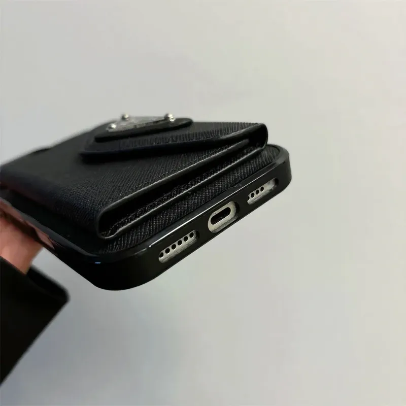 超人気商品 高品質 スタイリッシュ クラシック多機能  滑り止め スマホケース
