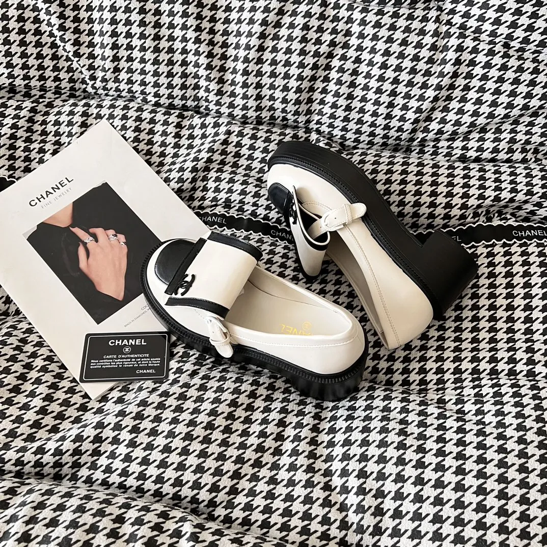 『35-40』長時間歩行OK ふわふわクッション 大人かわいい シューズ