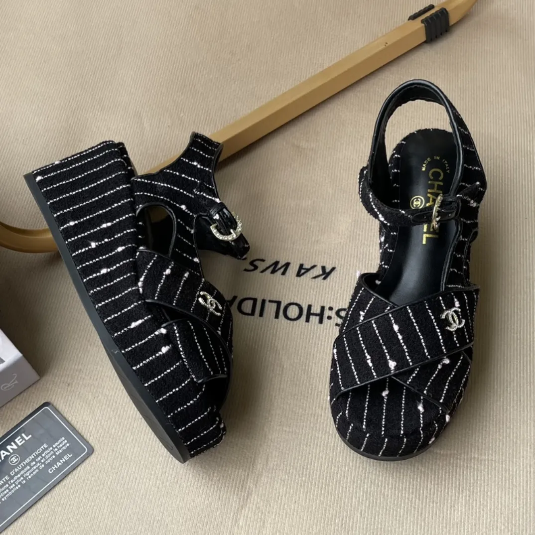『35-40』おしゃれなデザイン 滑り止め 安定感 フェミニン 厚底サンダル