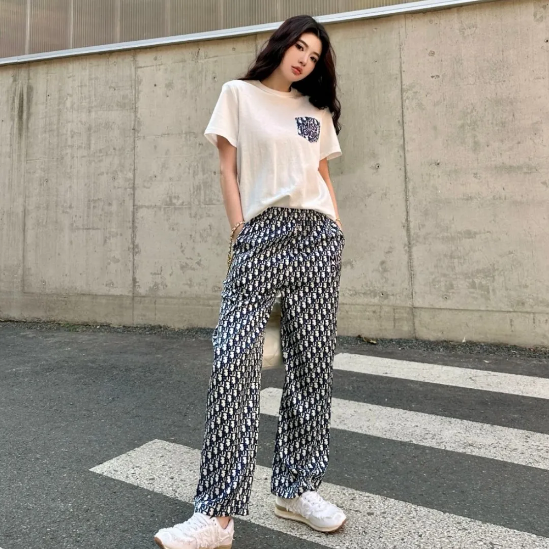 『S-L』新作 おしゃれ 低調 上品 ラグジュアリー 高級 定番 半袖Tシャツ モノグラムパンツ セットアップ