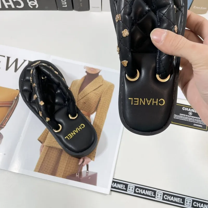 『35-40』優しい雰囲気 トレンド 高品質 軽量 柔らか底 履き心地良い 合わせやすい サンダル