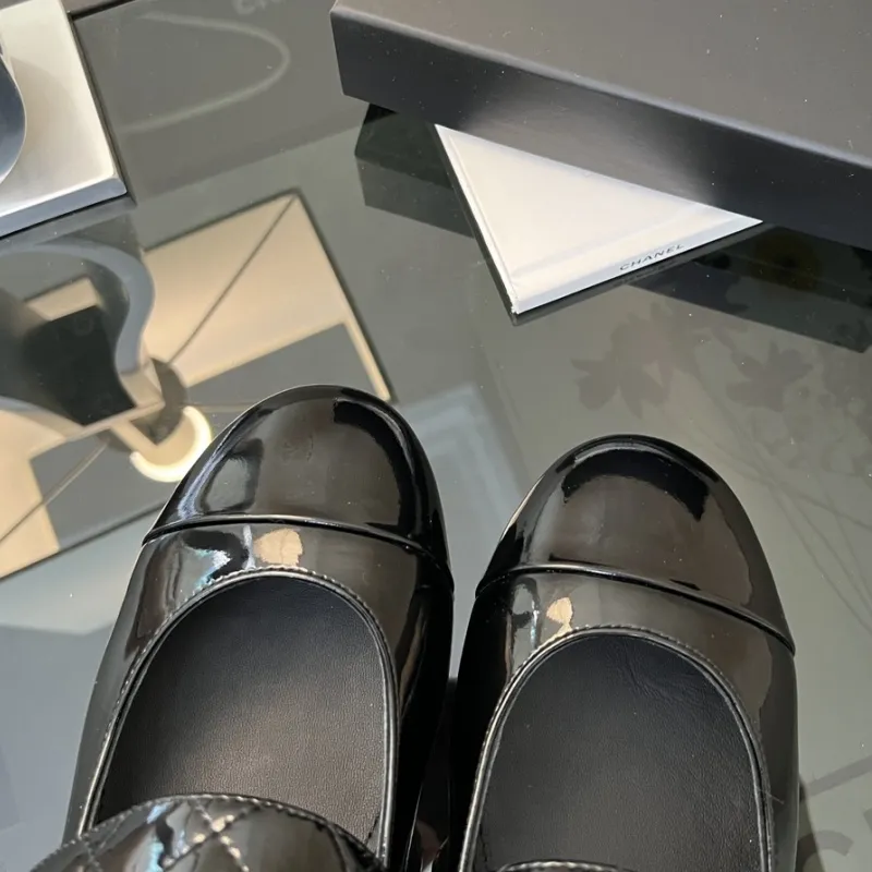 『35-40』元気いっぱい ファッション 軽量 繊細 ロマンチックエレガント サンダル