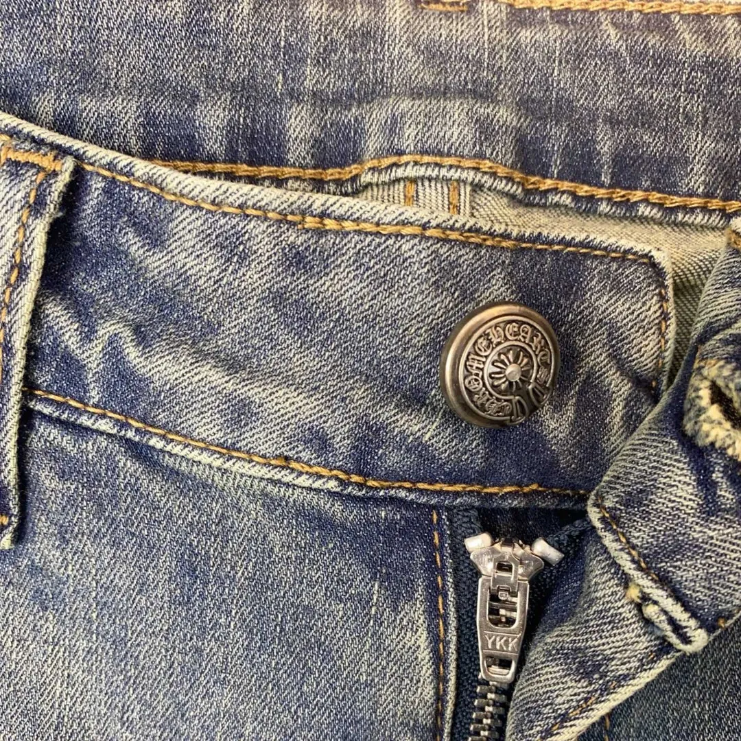 『S-2XL』爆売れ中 シーズン必須アイテム コーディネートの主役 体にフィット ビビッドカラー ジーンズ