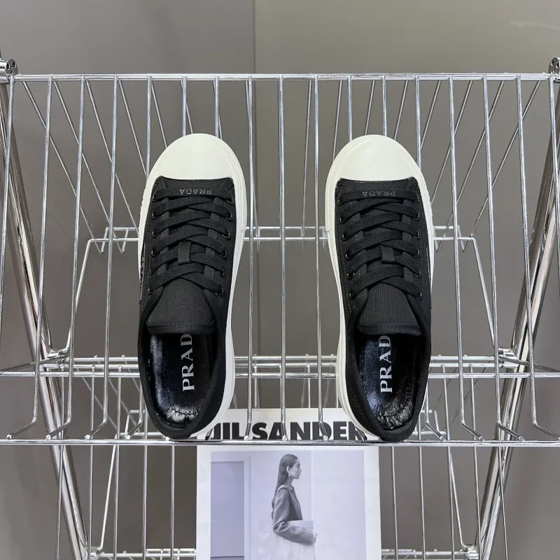 『35-41』超人気商品トレンド衝撃吸収 滑り止め底 疲れにくい 足型フィットカジュアルシューズ