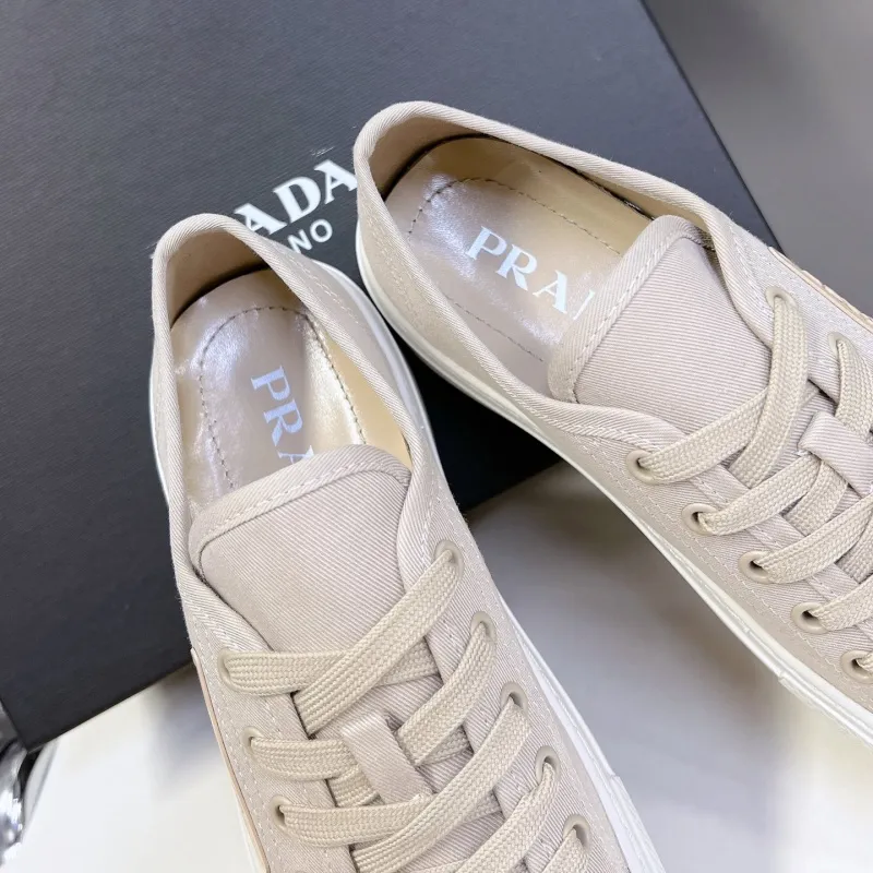 『35-41』超人気商品トレンド衝撃吸収 滑り止め底 疲れにくい 足型フィットカジュアルシューズ