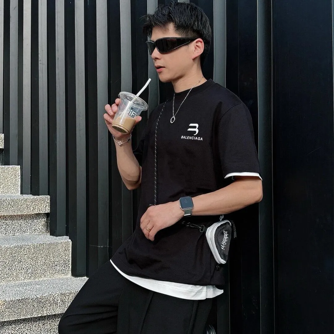 『S-4XL』クリーンな印象 スポーティーなアクセント トレンド感抜群 ヴィンテージ風プリント Tシャツ