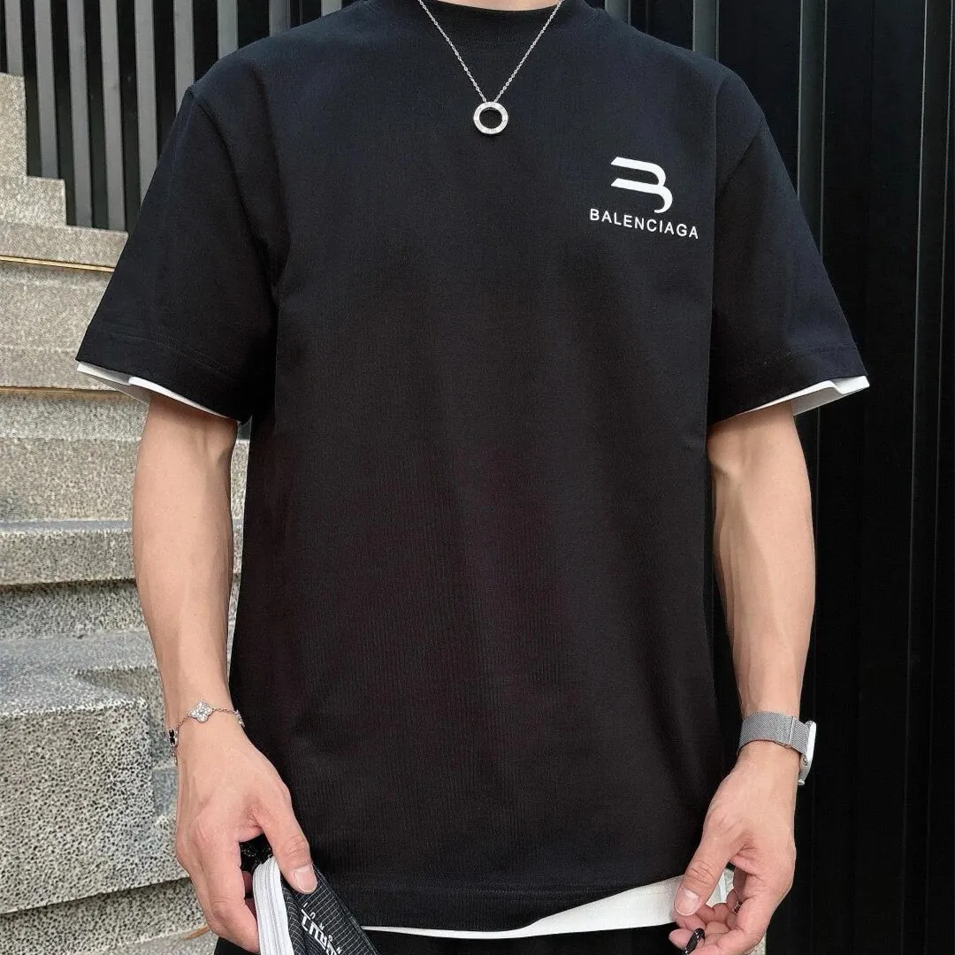 『S-4XL』クリーンな印象 スポーティーなアクセント トレンド感抜群 ヴィンテージ風プリント Tシャツ
