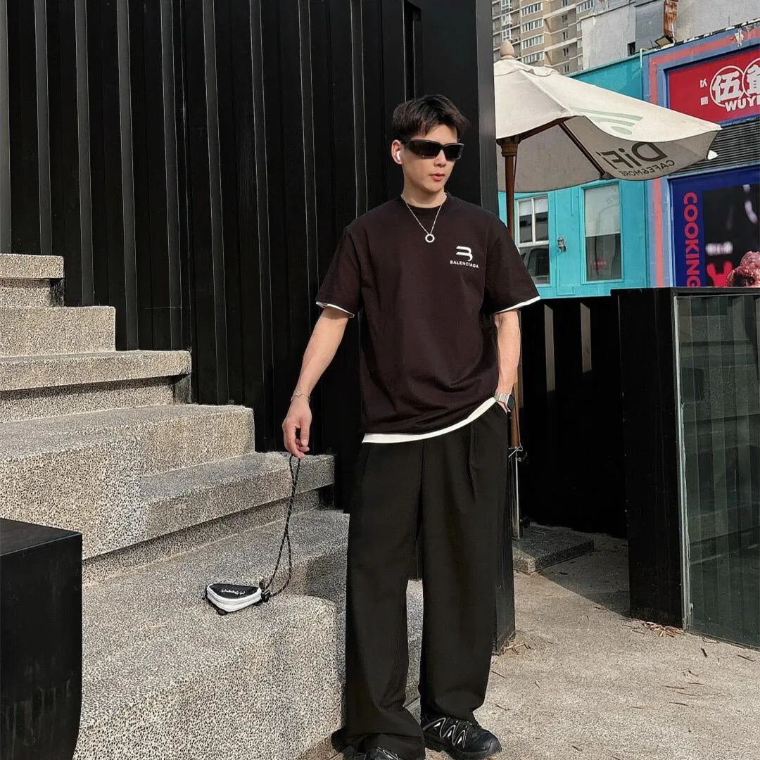 『S-4XL』クリーンな印象 スポーティーなアクセント トレンド感抜群 ヴィンテージ風プリント Tシャツ