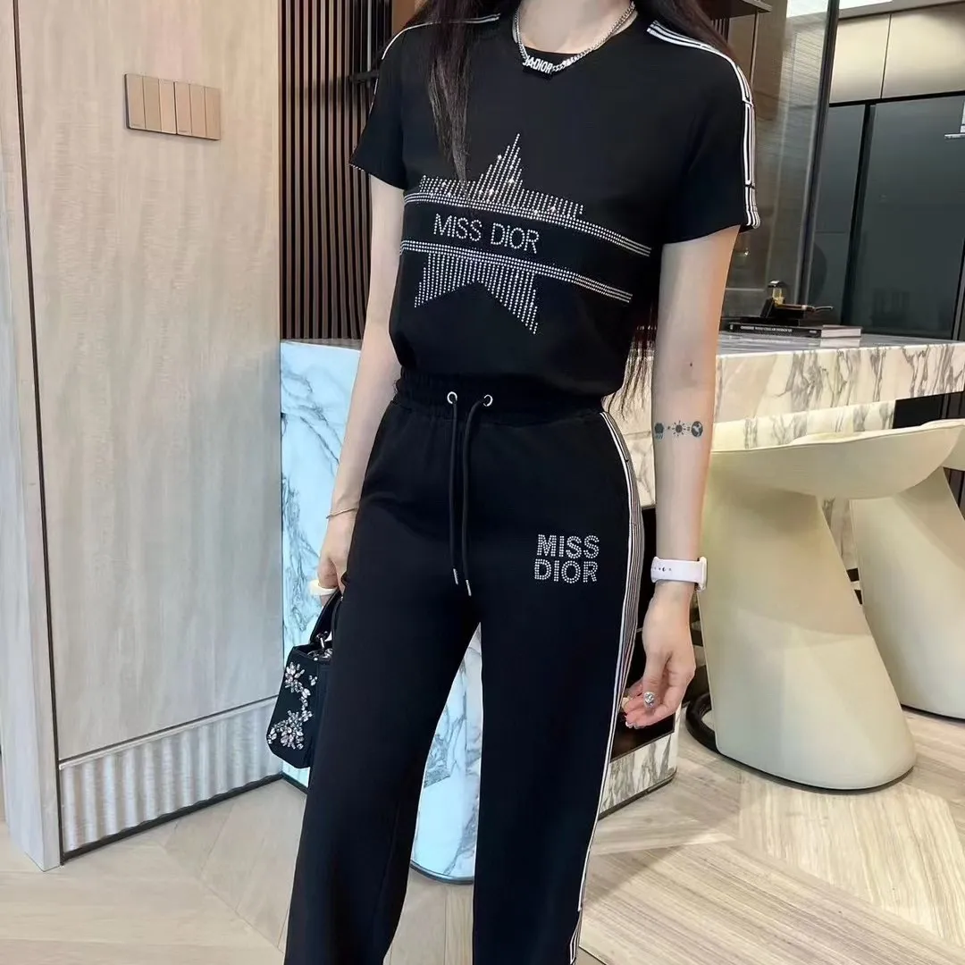 『フリーサイズ』人気急上昇中 オフィスにもぴったり 長時間着ても疲れにくい パンツ Ｔシャツ セットアップ