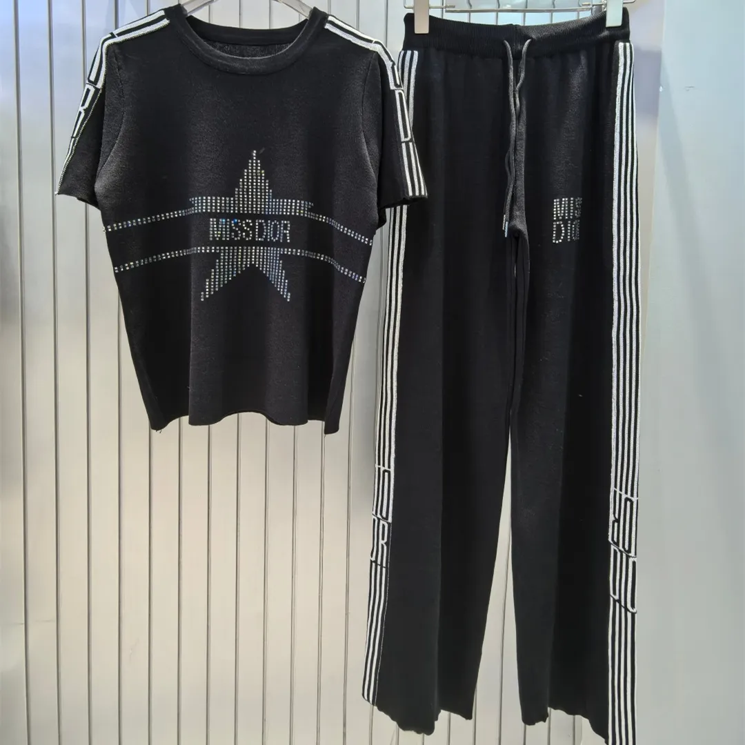 『フリーサイズ』人気急上昇中 オフィスにもぴったり 長時間着ても疲れにくい パンツ Ｔシャツ セットアップ