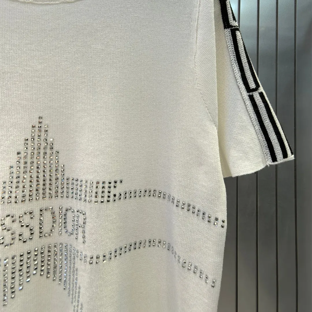 『フリーサイズ』人気急上昇中 オフィスにもぴったり 長時間着ても疲れにくい パンツ Ｔシャツ セットアップ