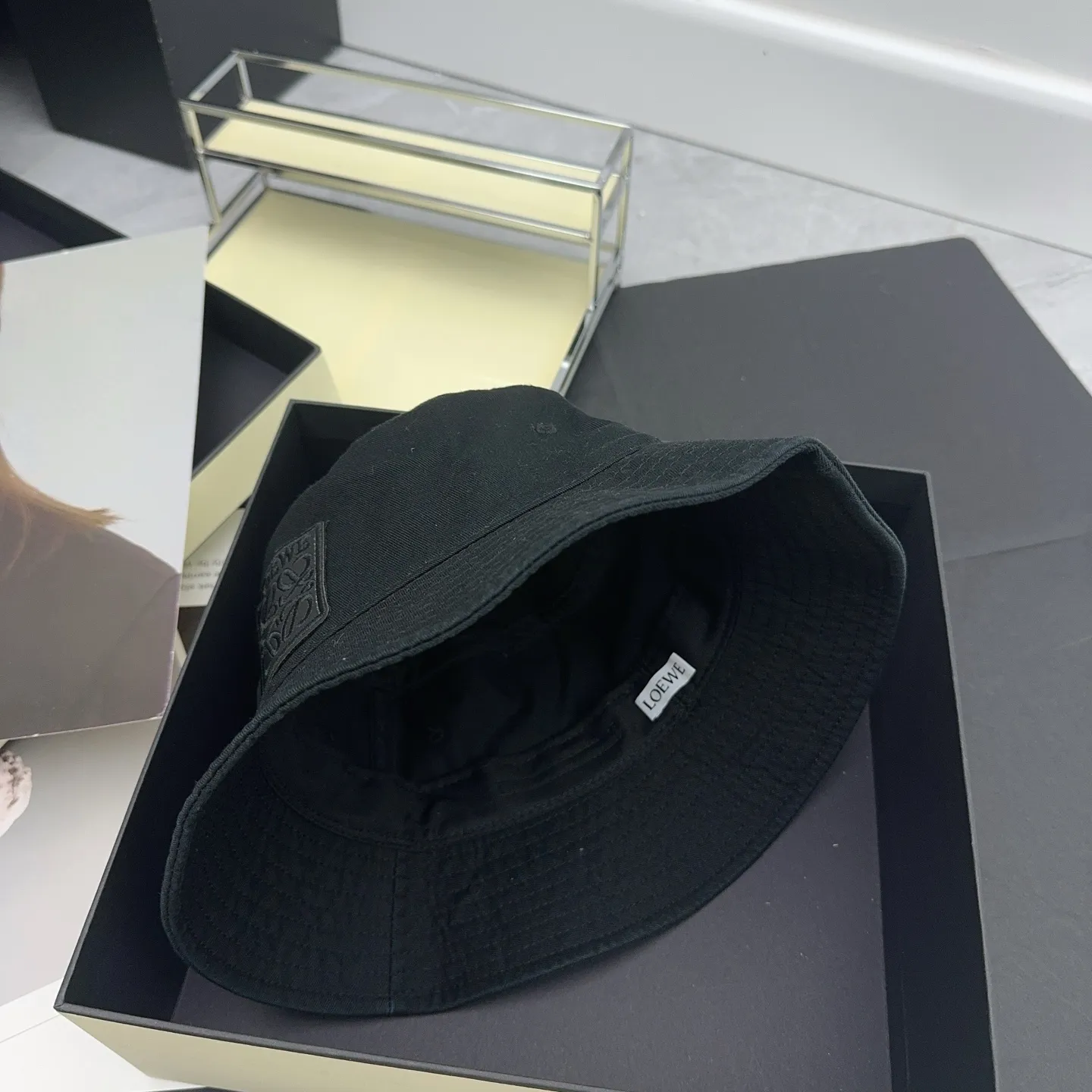 カジュアル スタイリッシュ 折りたたみ可能 通気性 軽量設計 モノトーンスタイルに合う バケットハット