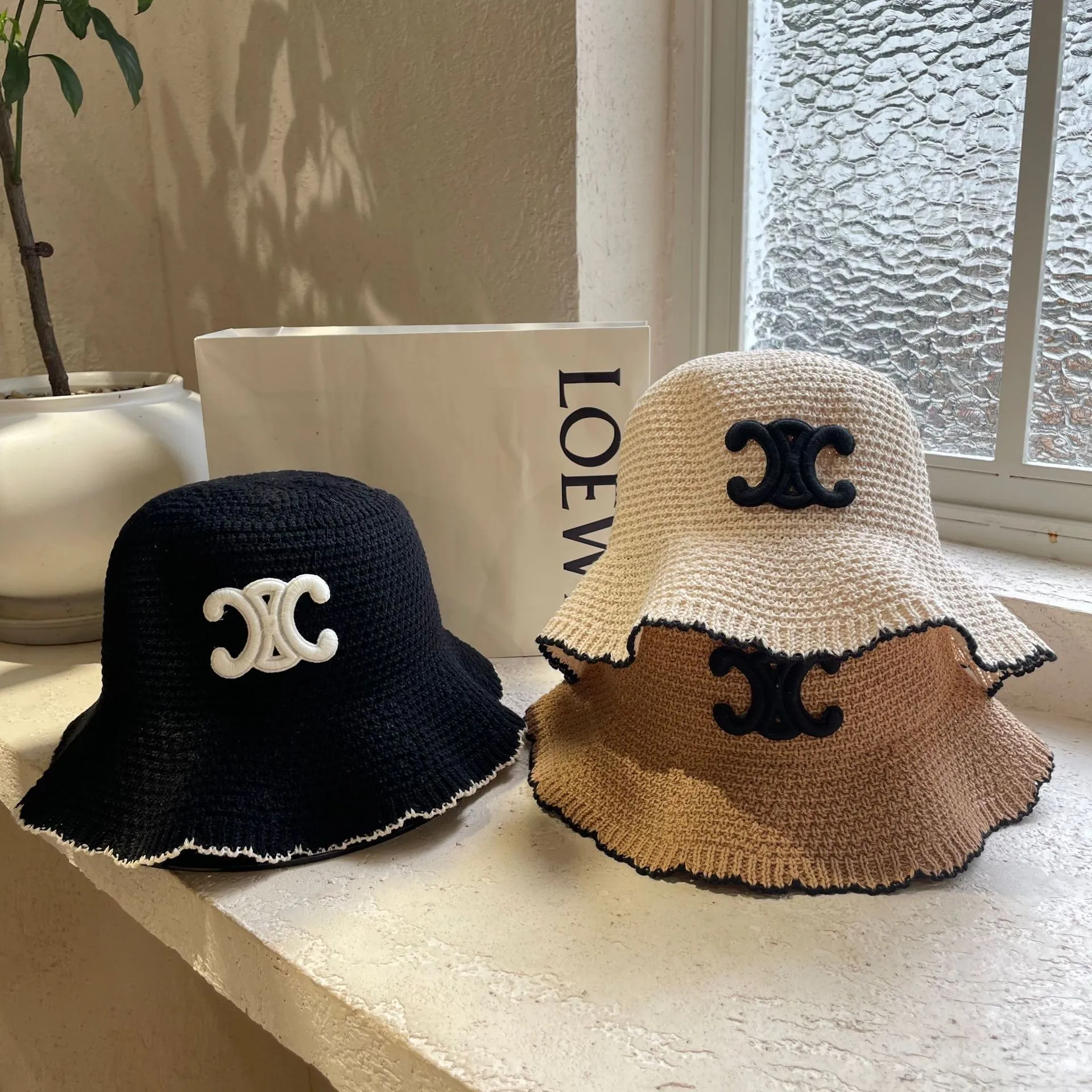 刺繍 バケットハット レディース オードリー風 顔カバー UVカット おしゃれ  ボウルハット