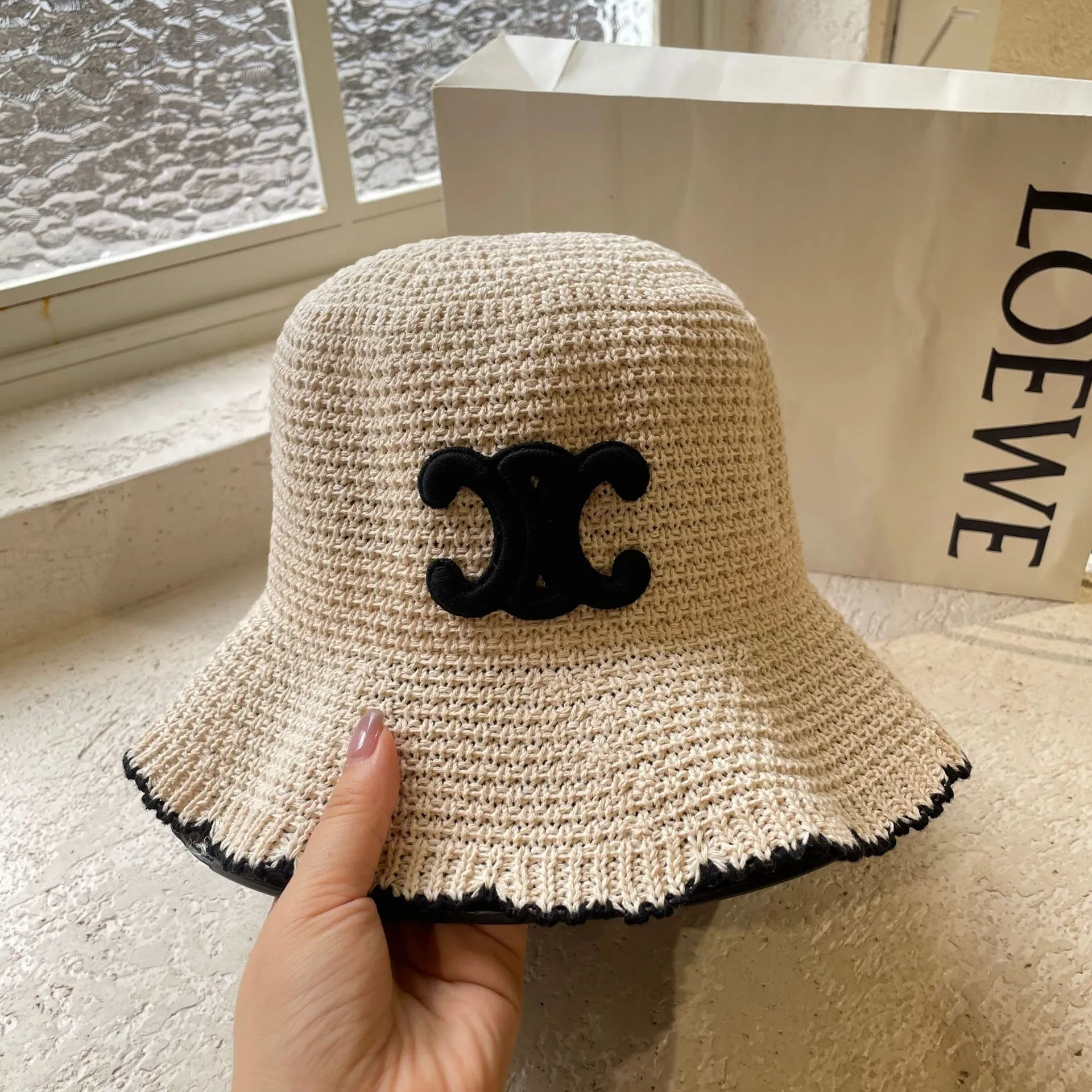 刺繍 バケットハット レディース オードリー風 顔カバー UVカット おしゃれ  ボウルハット