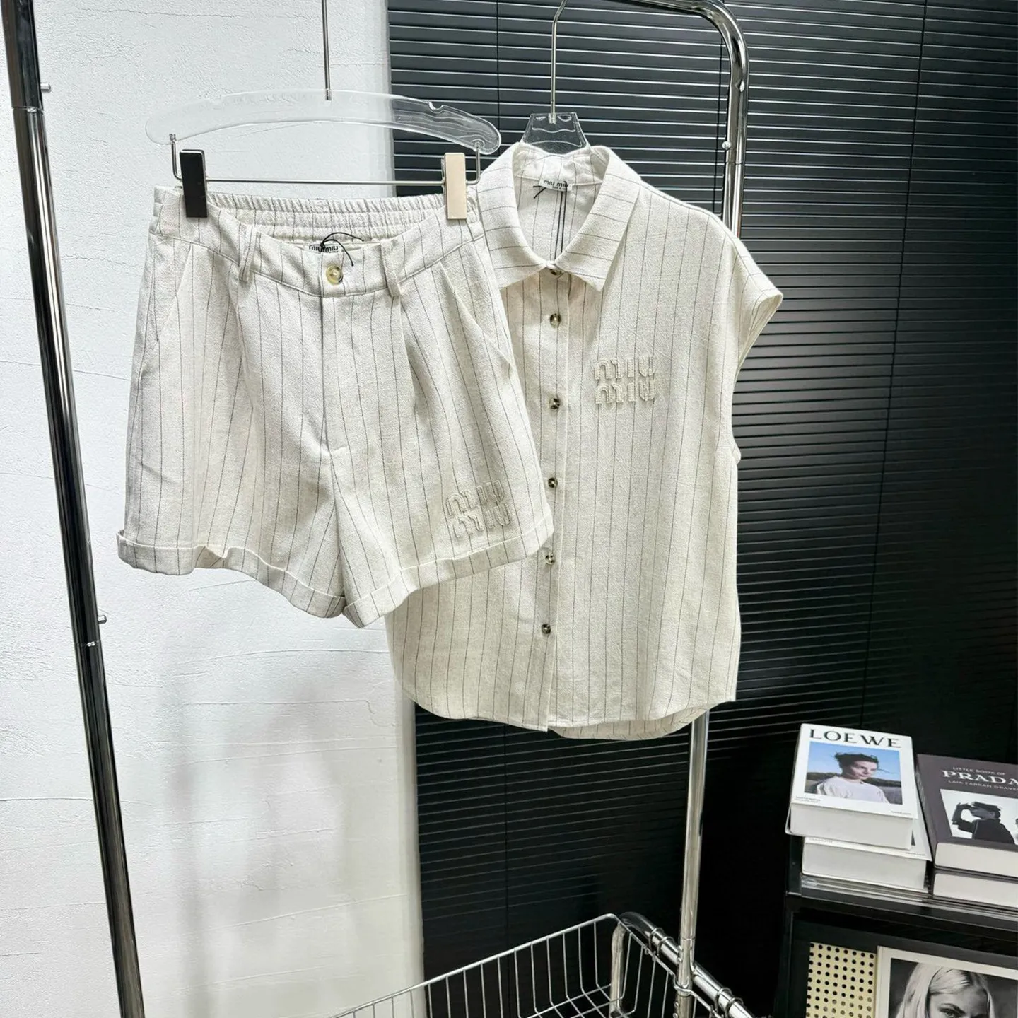 『S-L』春夏新作 ルーズ感 テクスチャー リネン 快適 肌なじみ ノースリーブトップ ショーツ セットアップ