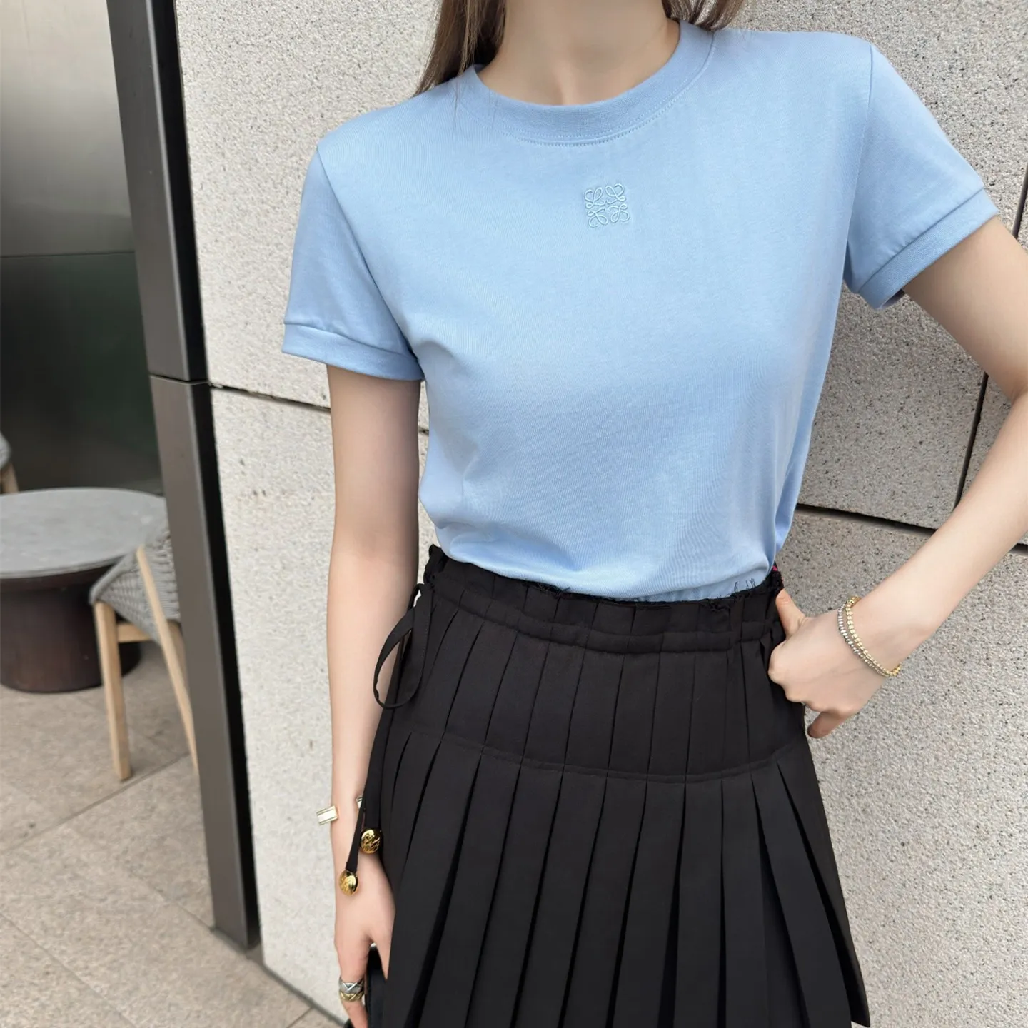 『S-L』綿100% 高級感 快適 リラックス カットアウト 刺繍 フラワーロゴ 半袖Tシャツ ルーズ セットアップ