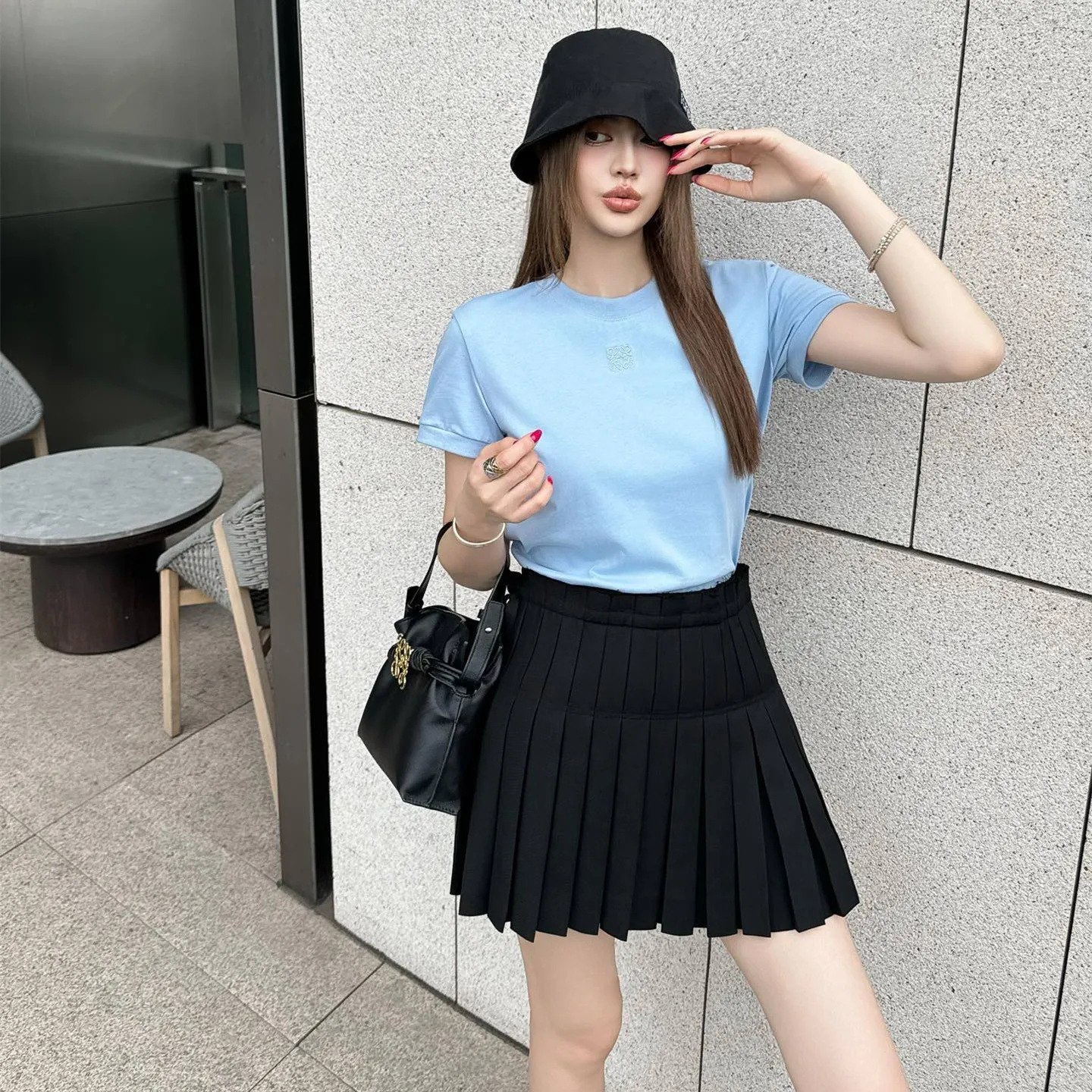 『S-L』綿100% 高級感 快適 リラックス カットアウト 刺繍 フラワーロゴ 半袖Tシャツ ルーズ セットアップ