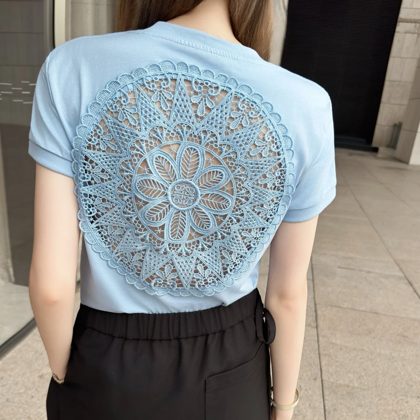 『S-L』綿100% 高級感 快適 リラックス カットアウト 刺繍 フラワーロゴ 半袖Tシャツ ルーズ セットアップ