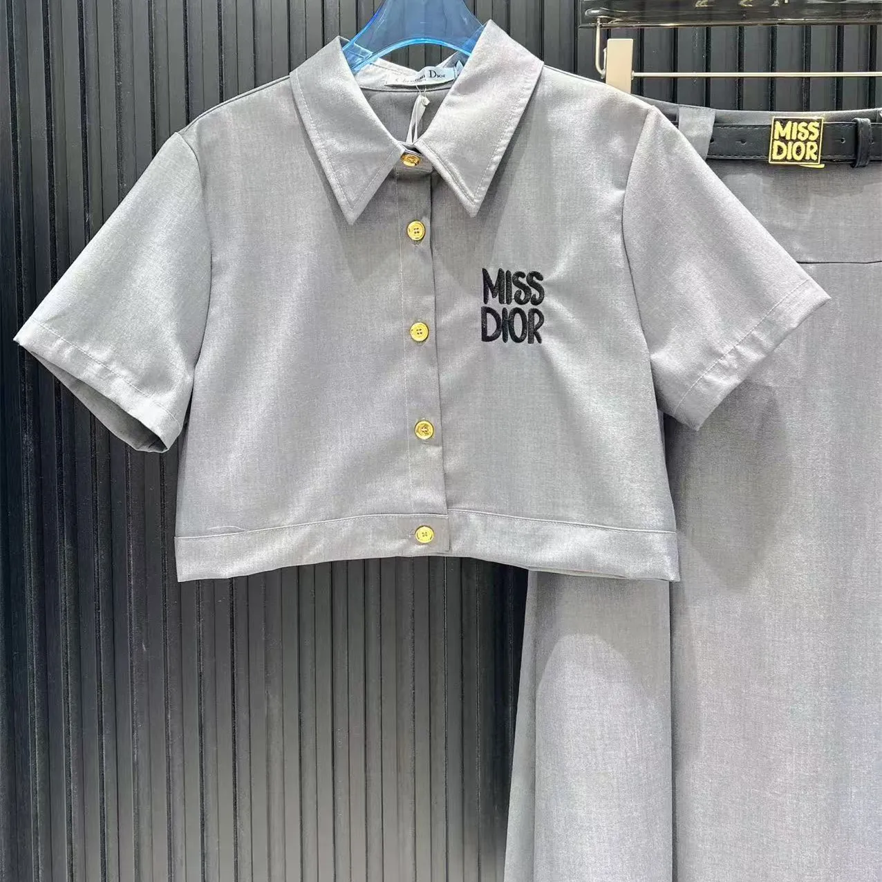 『S-L』新作 シンプル 上品 クール レタリング刺繍デコ タータンカラートップ スカートセット