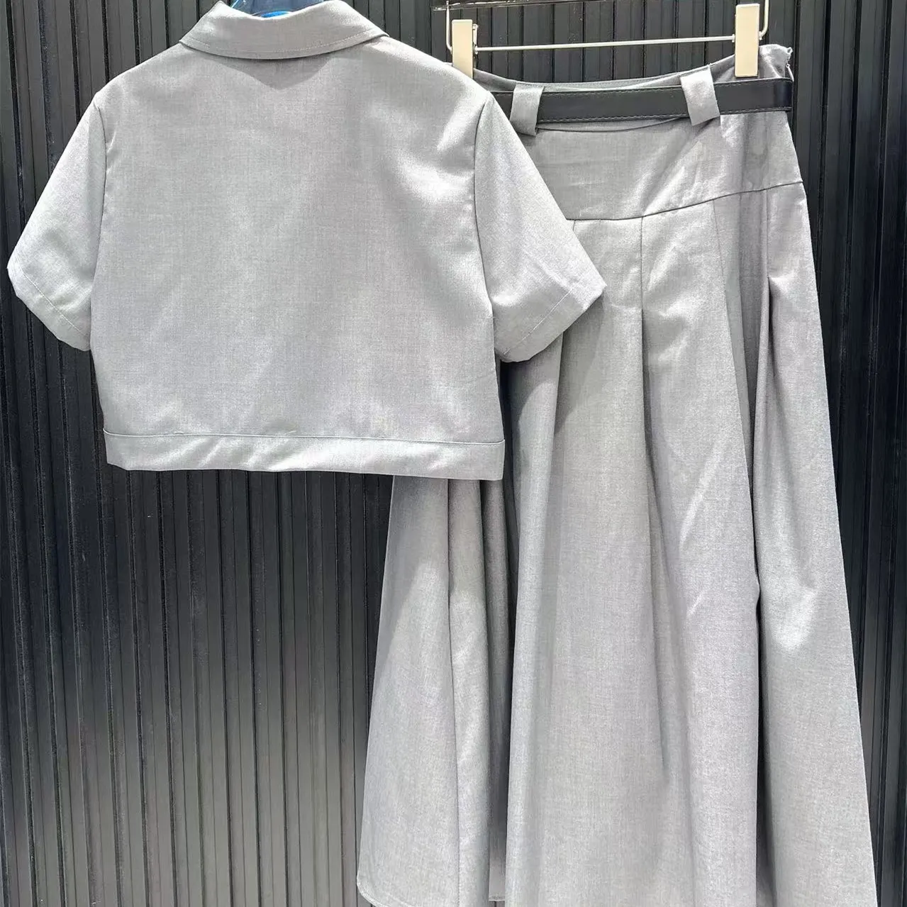 『S-L』新作 シンプル 上品 クール レタリング刺繍デコ タータンカラートップ スカートセット
