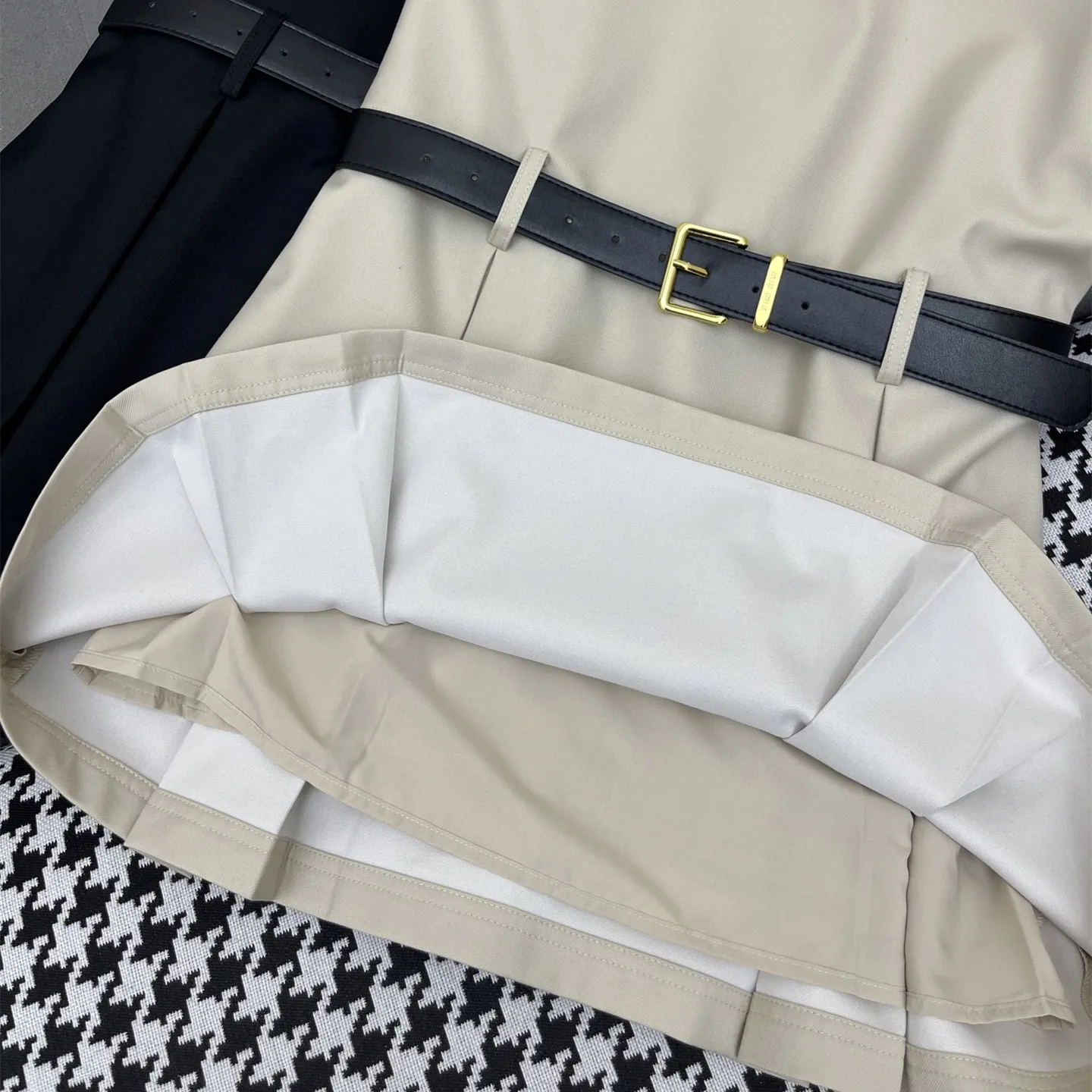 『S-L』春夏 新作 気質満点 取り入れたい ベルト付き おしゃれデザイン 通勤 日常 ノースリーブ ワンピース