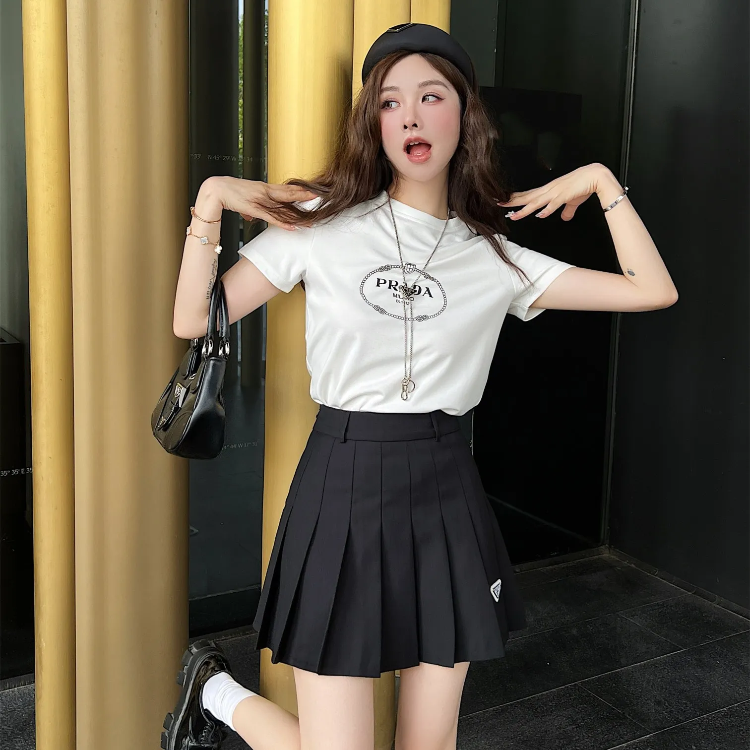 『S-L』SNSで話題沸騰 コーディネートの主役 体型カバー シンプル Ｔシャツ スカート セットアップ
