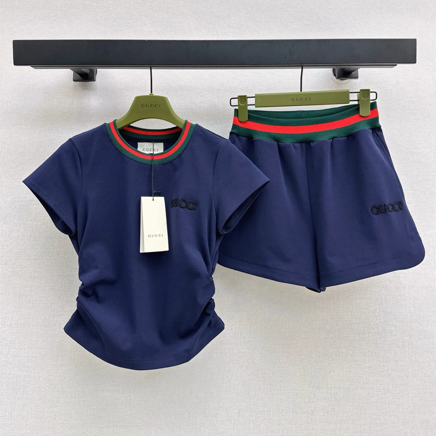 『S-L』おしゃれ必須 クラシック リブデコ カジュアル フィット半袖トップ ゴムウエストショーツ セットアップ