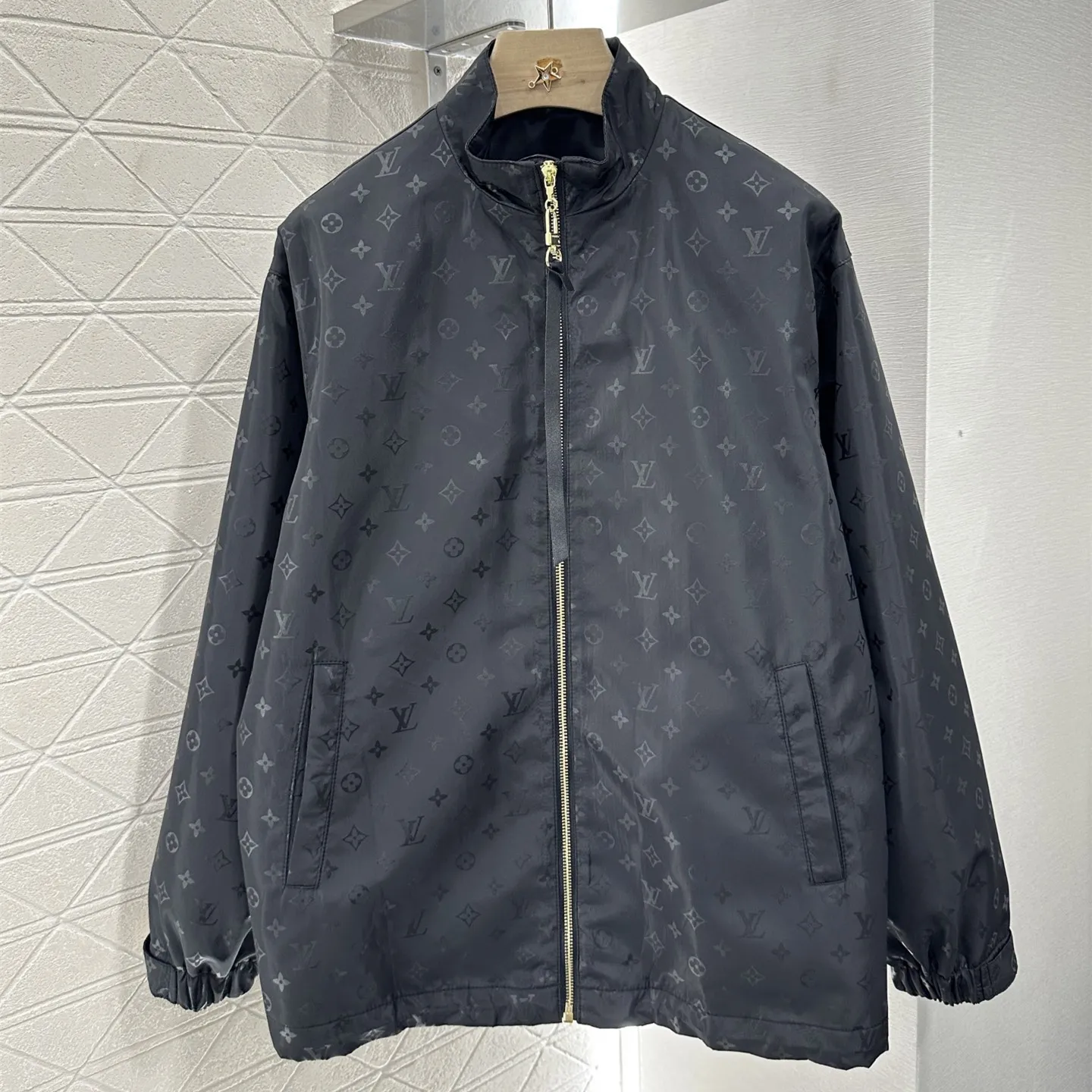 『S-L』軽量 柔軟 通気快適 UVカット スタンドカラー ドローストリング ファスナー アウター