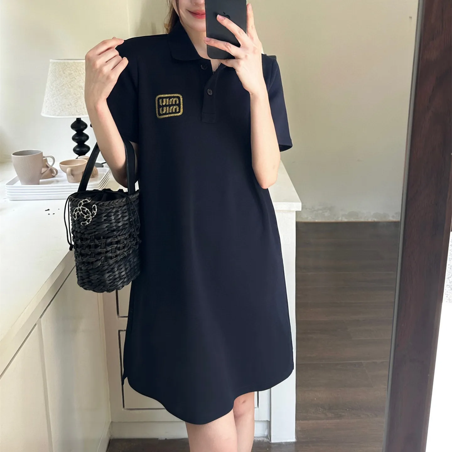 『S-L』刺繍 ネイビー ポロ デザイン ターンオーバー カラー ストレート シルエット ワンピース