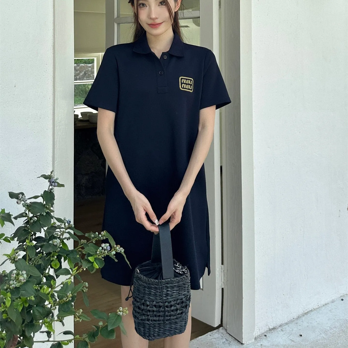 『S-L』刺繍 ネイビー ポロ デザイン ターンオーバー カラー ストレート シルエット ワンピース