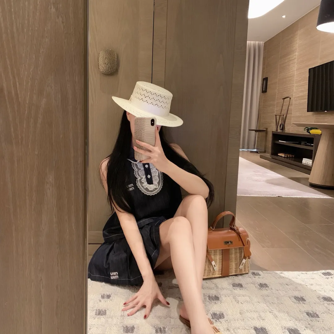 『S-L』衿元レース 美人度アップ スウィート 圧倒的セクシー ノースリーブ 森ガール 折り襟 セットアップ