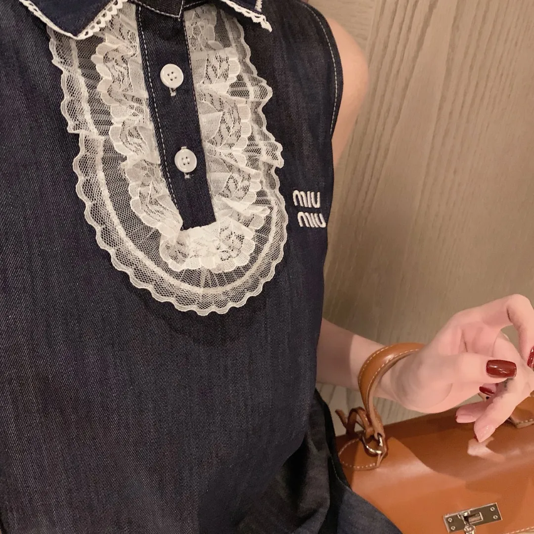 『S-L』衿元レース 美人度アップ スウィート 圧倒的セクシー ノースリーブ 森ガール 折り襟 セットアップ