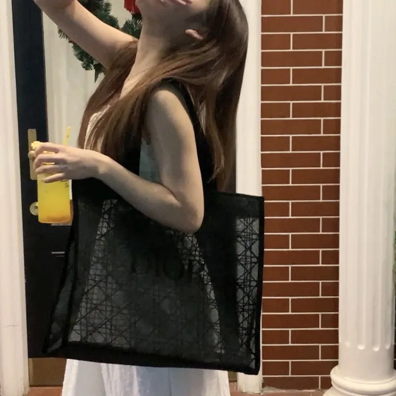 女子マスト 高級感 ファッション 合わせやすい 軽量 大容量 カジュアル ショルダーバッグ