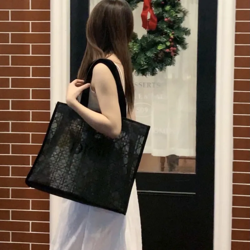 女子マスト 高級感 ファッション 合わせやすい 軽量 大容量 カジュアル ショルダーバッグ