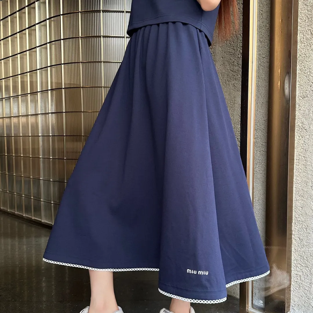 『S-L』大人らしい 期間限定 トレンド  日常 無地　2カラー ロング Ｔシャツ+スカート セットアップ