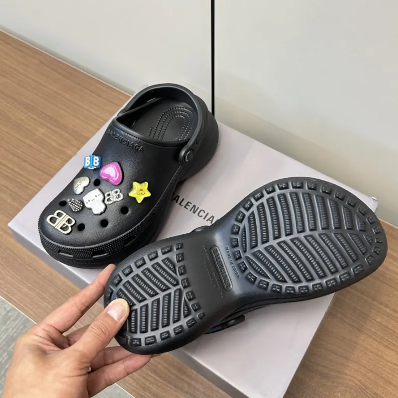 『35-41』トレンド 快適フィット 長時間履ける 通気性抜群 軽量ソール 脱着簡単 洗える クールサンダル