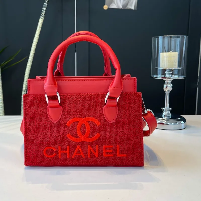 上品 ファッション 高品質 刺繍 繊細 シンプル 大容量 ショルダーバッグ
