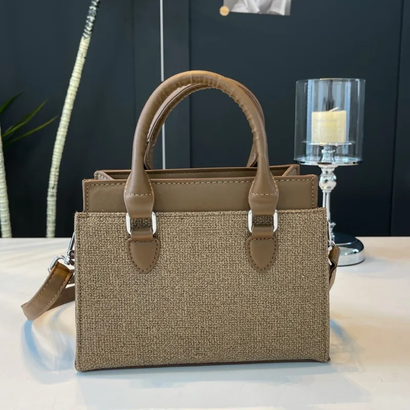 上品 ファッション 高品質 刺繍 繊細 シンプル 大容量 ショルダーバッグ