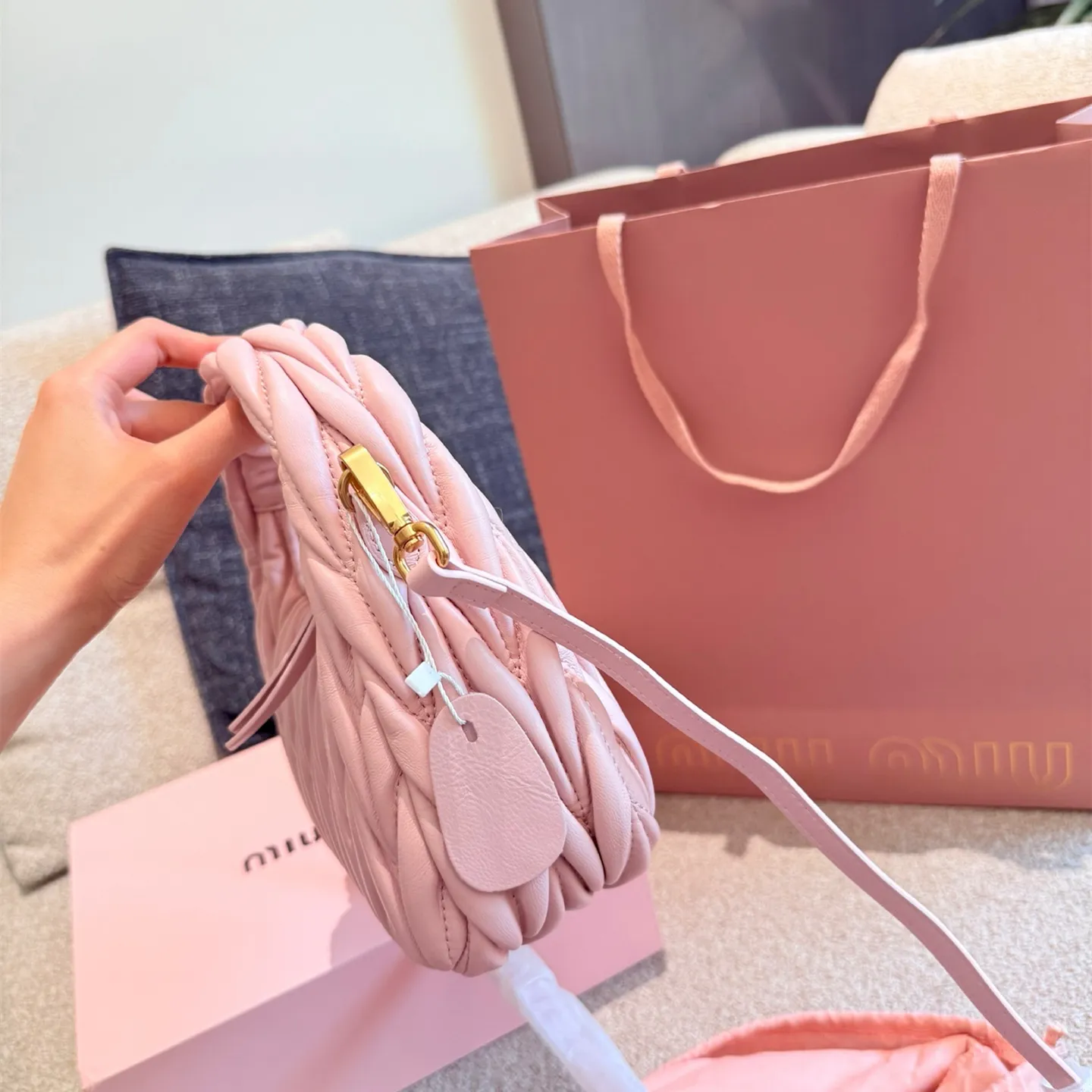 売れ切れ必至 組み合わせやすい ジッパー 羊革 キュート ショルダーバッグ