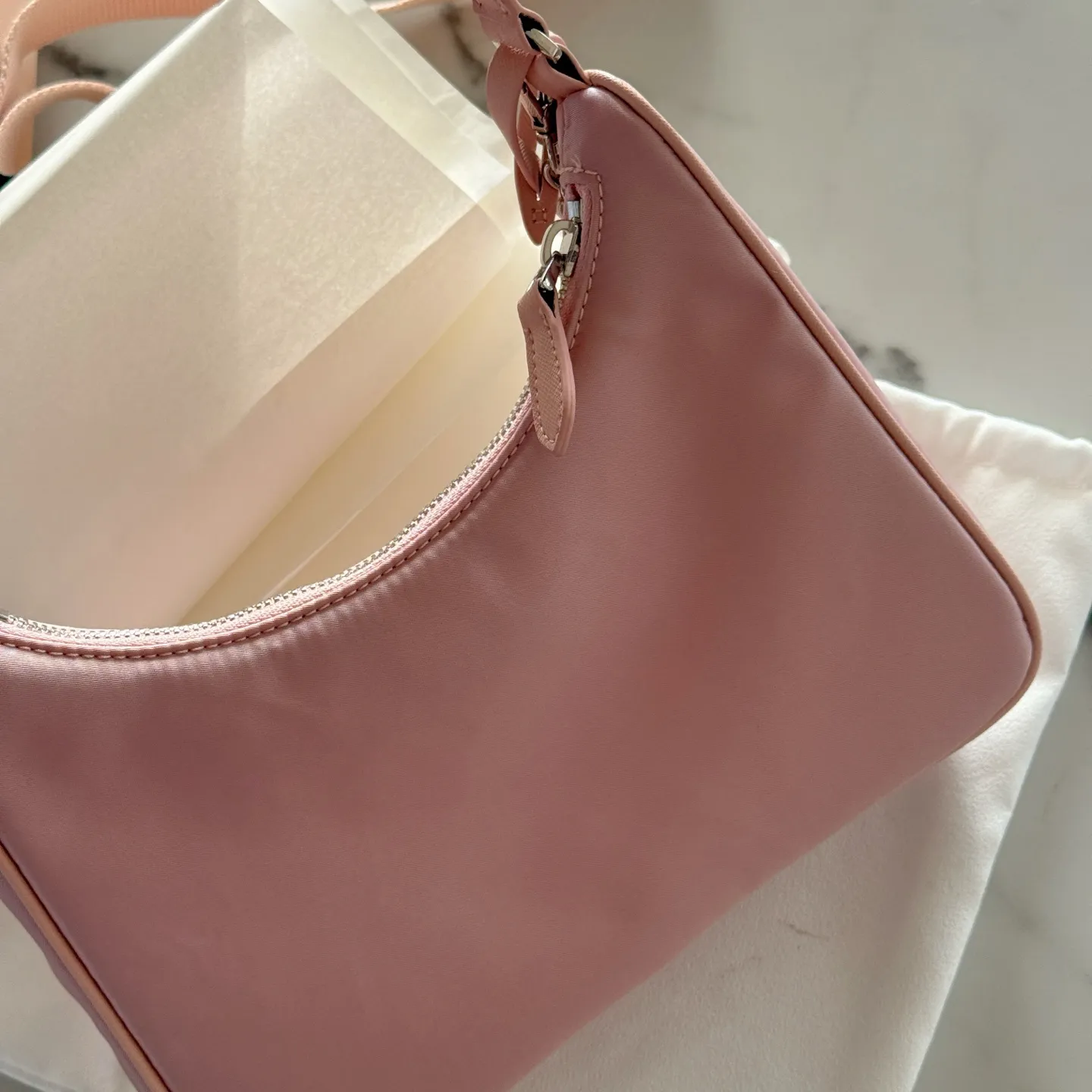 超人気商品 美人度アップ 上品 スウィート ファスナー ショルダーバッグ