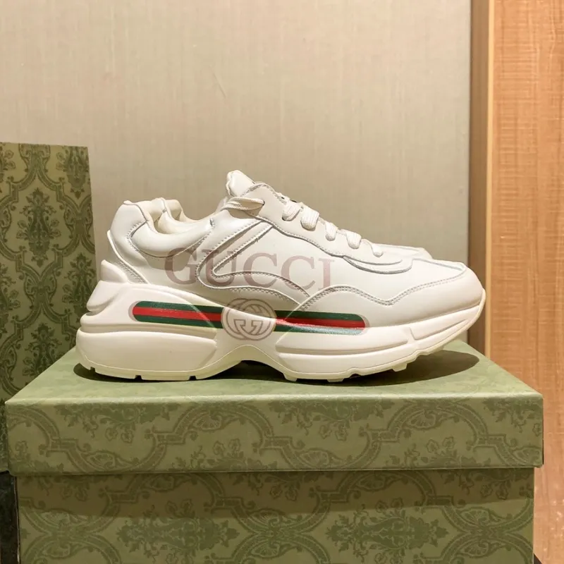 『35-45』大人らしい 高品質  シンプル ファッション 長時間履ける スポーツシューズ