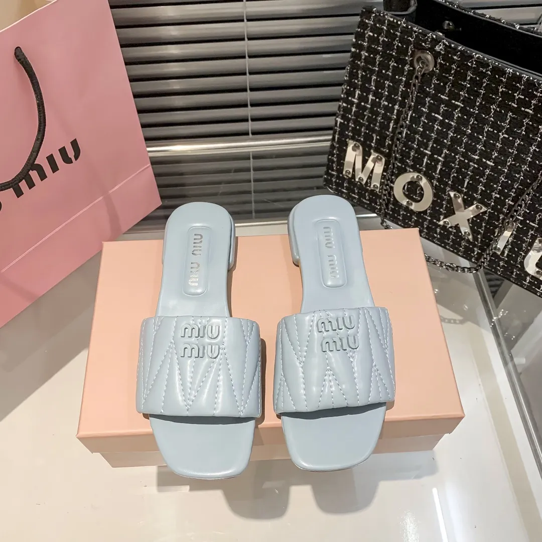 『35-41』クラシックな多用途ファッション シンプルなレディーススリッパ