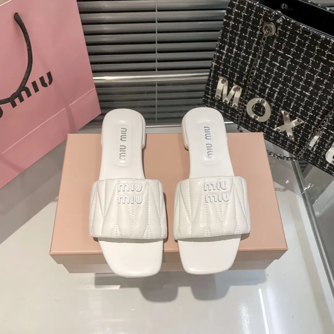 『35-41』クラシックな多用途ファッション シンプルなレディーススリッパ
