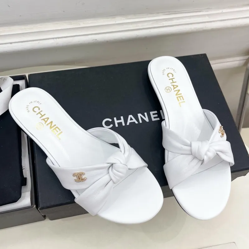 『35-39』歩く宝石箱！時代を超える逸品、買わないと損！スリッパ