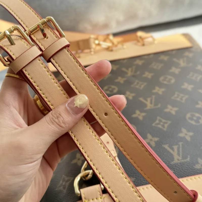 超人気商品 ジェンダーレス 大人らしい 絶対欲しい 高級感 バッグ