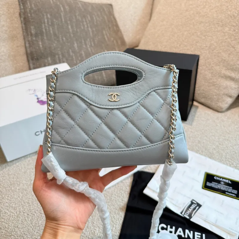 人気上昇中 絶対流行 上品 トレンド 羊革 マグネット ショルダーバッグ