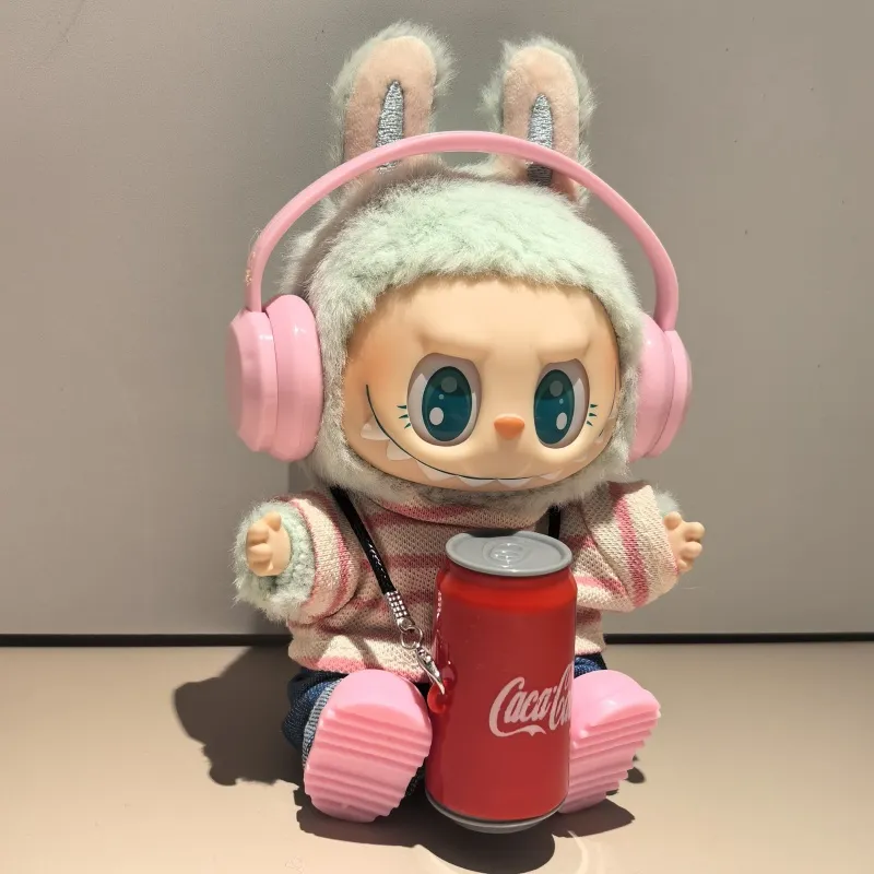 大人気 話題沸騰中 スポーツ カジュアル 6点セット labubuぬいぐるみペンダント 服