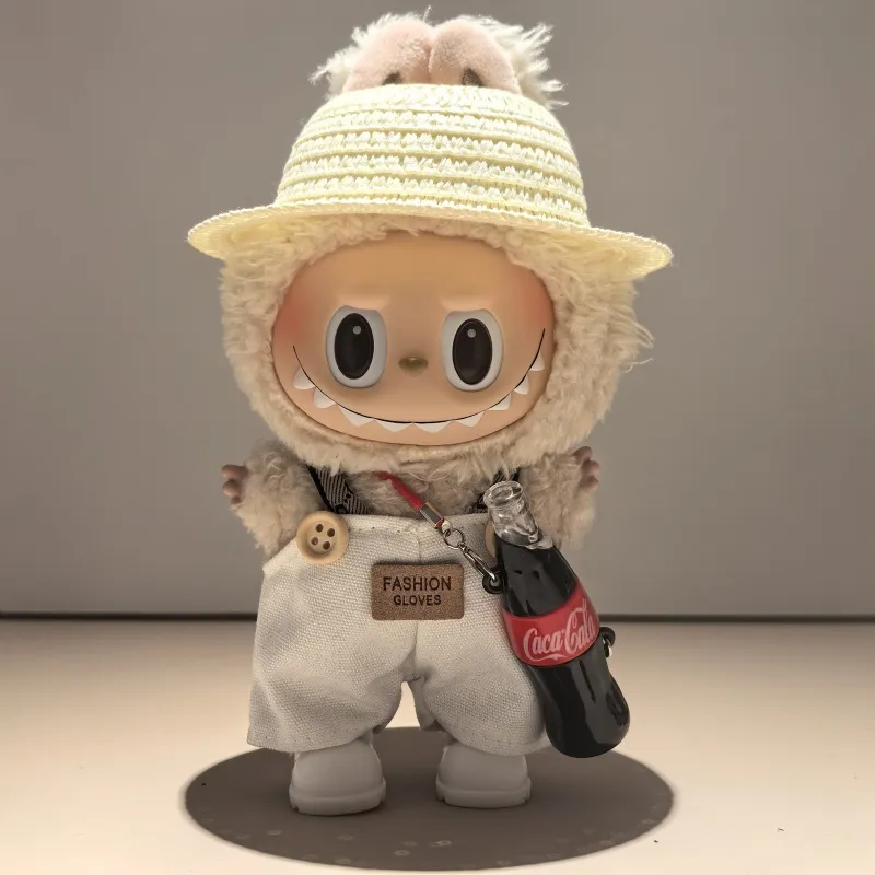 大好評 売れ切れ必至 クール 4点セット クール labubuぬいぐるみペンダント 服